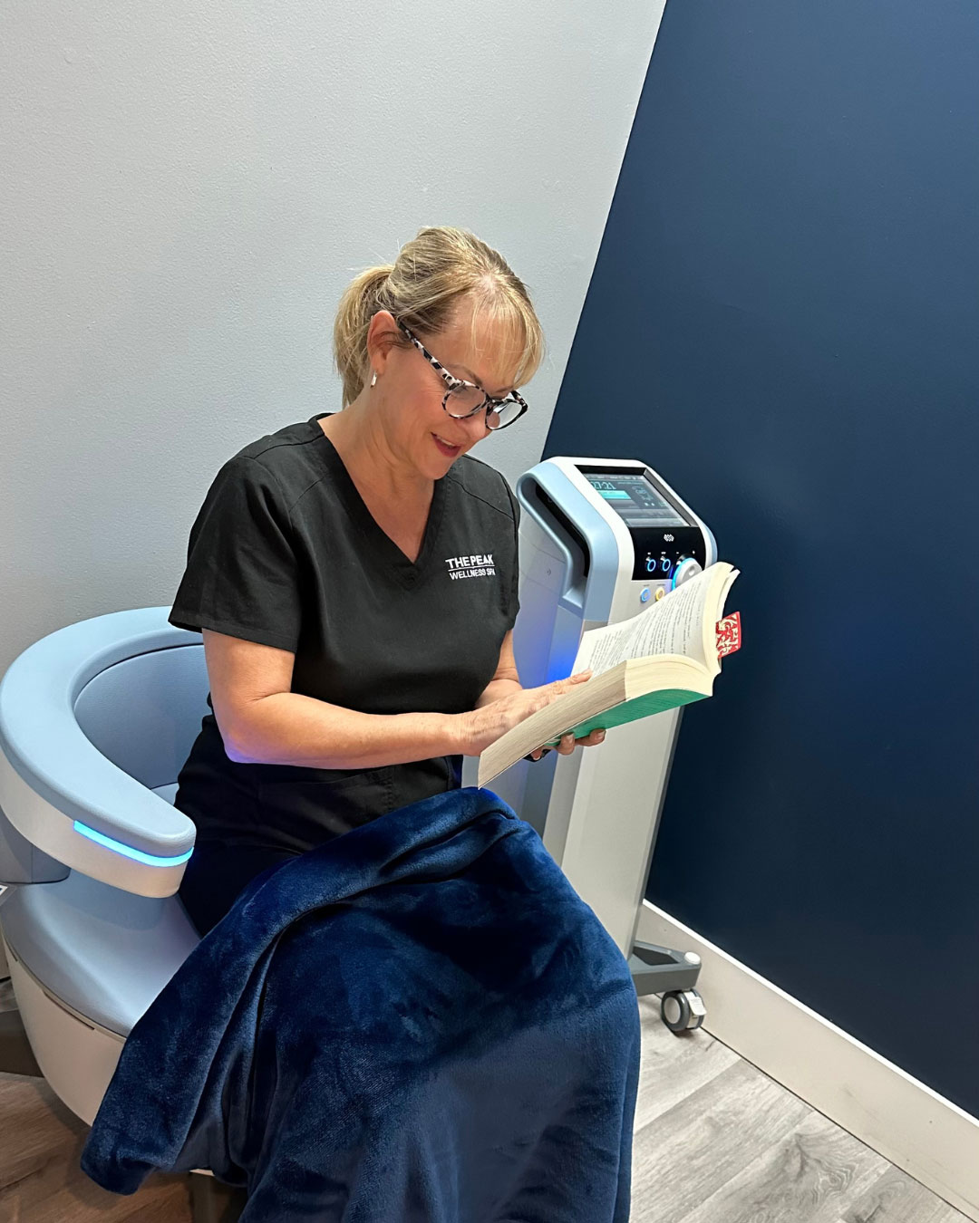 Emsella Incontinence Treatment Scottsdale | The Peak Wellness Spa